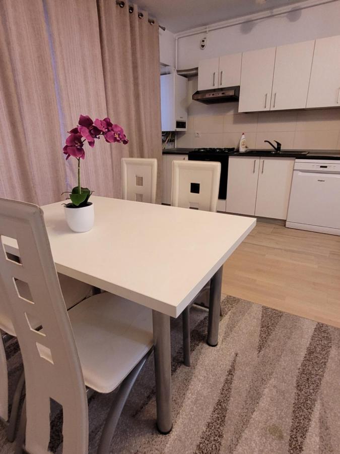 Cozy Park Residences 5 Bukarest Kültér fotó